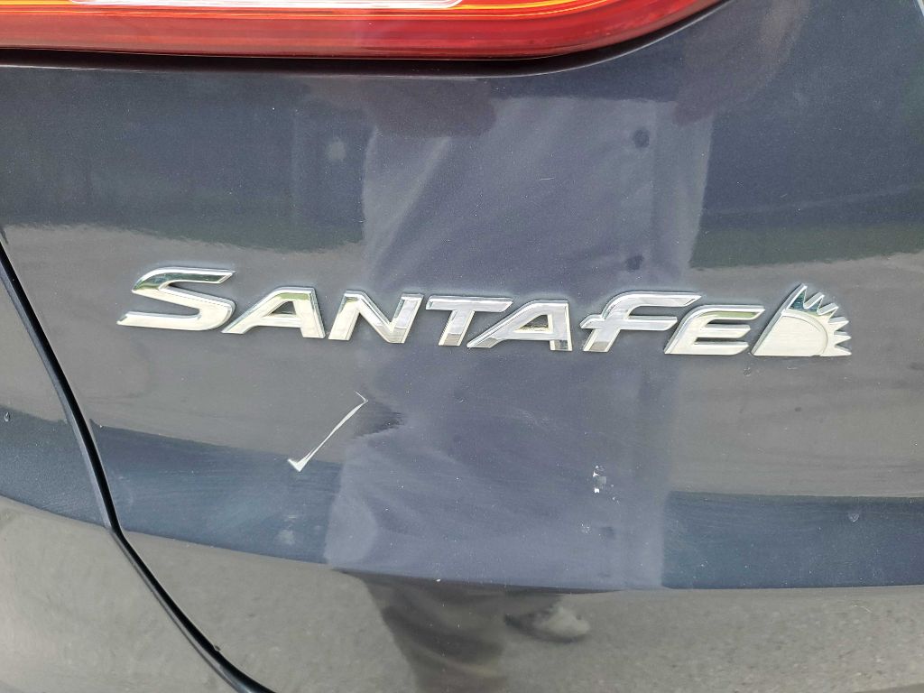 Photo 14 of this HYUNDAI SANTA FE SPORT