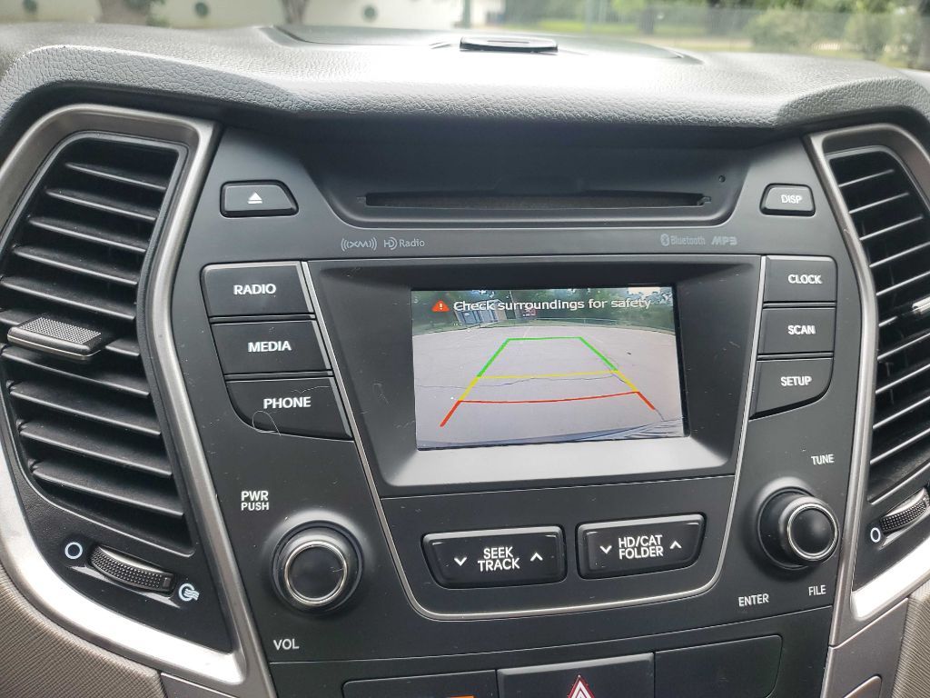 Photo 32 of this HYUNDAI SANTA FE SPORT