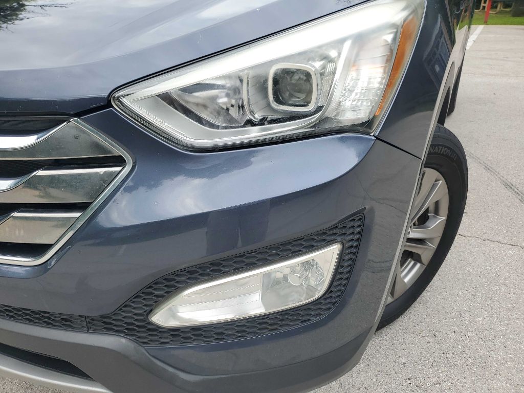 Photo 12 of this HYUNDAI SANTA FE SPORT