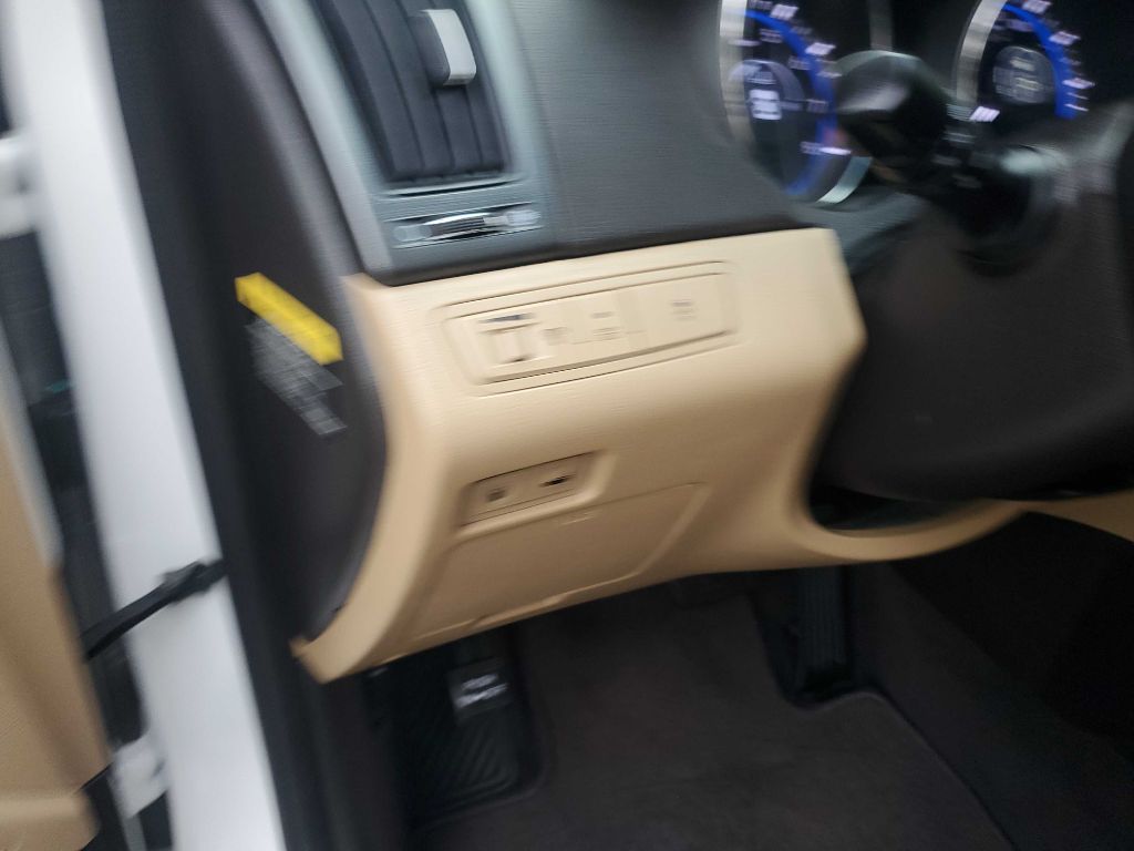 Photo 26 of this HYUNDAI SONATA
