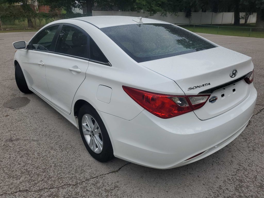 Photo 4 of this HYUNDAI SONATA