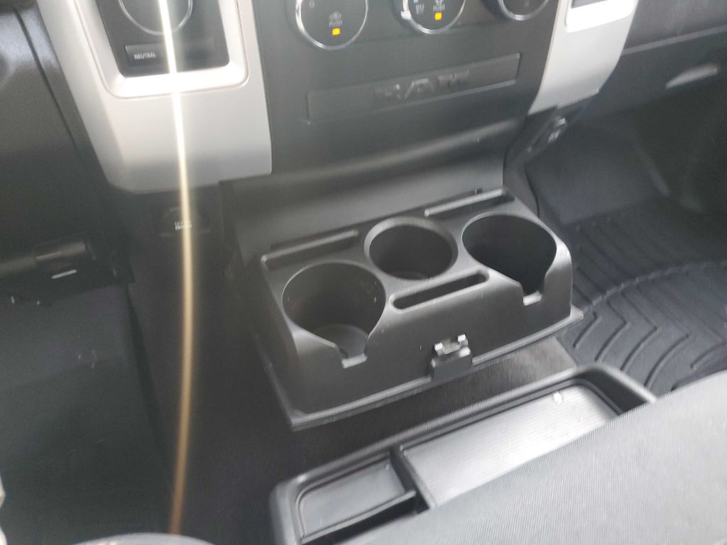 Photo 37 of this DODGE RAM 1500
