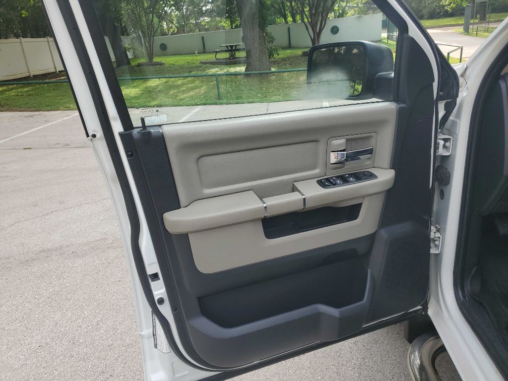 Photo 21 of this DODGE RAM 1500