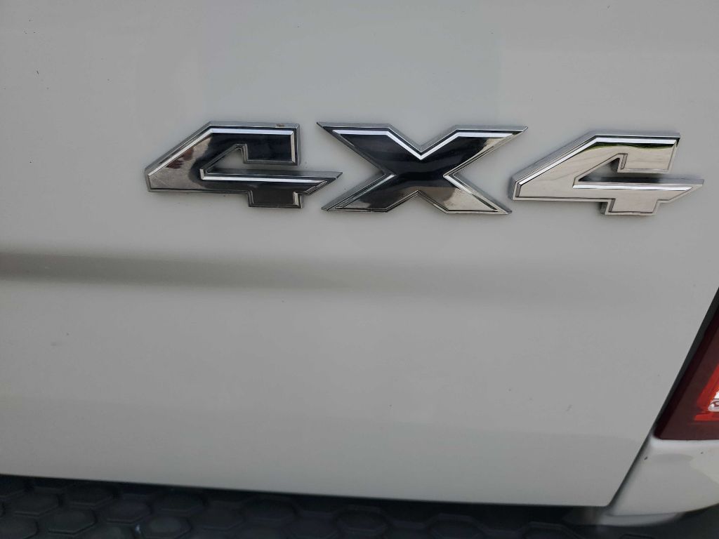 Photo 19 of this DODGE RAM 1500