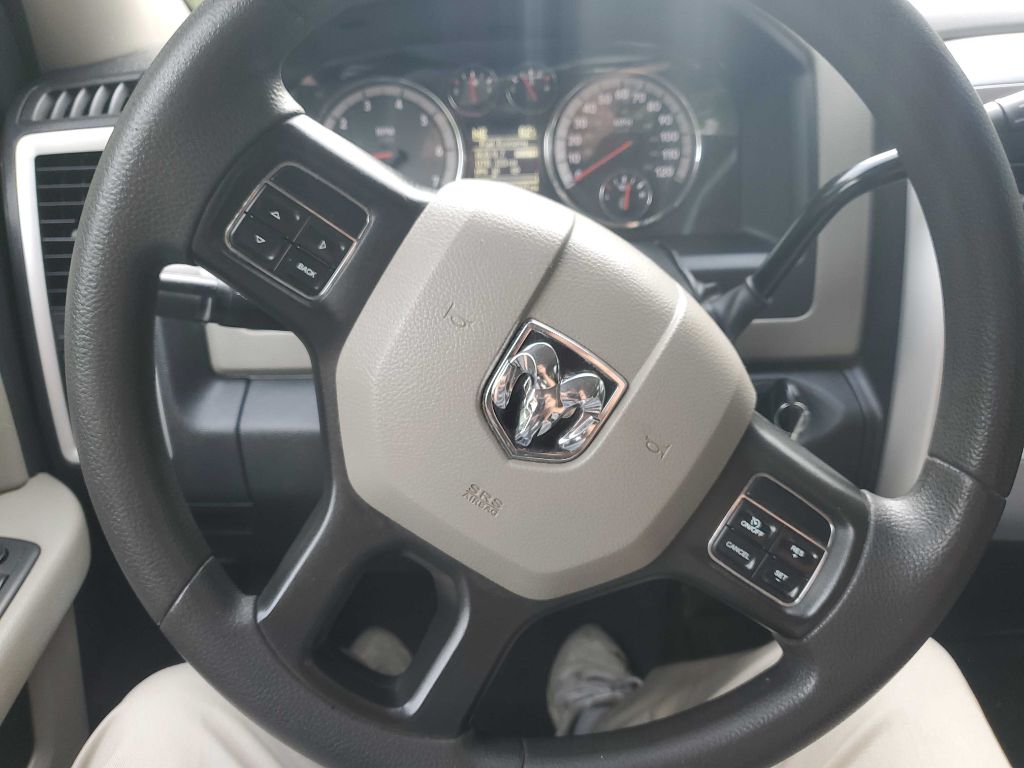 Photo 34 of this DODGE RAM 1500
