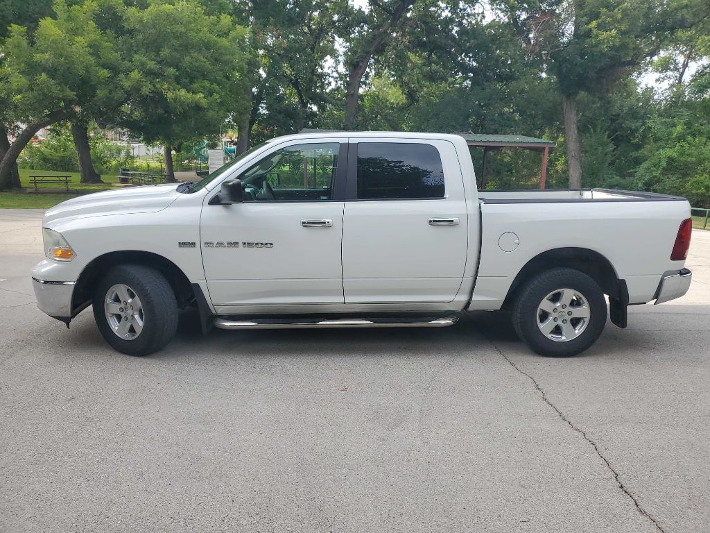 Photo 3 of this DODGE RAM 1500