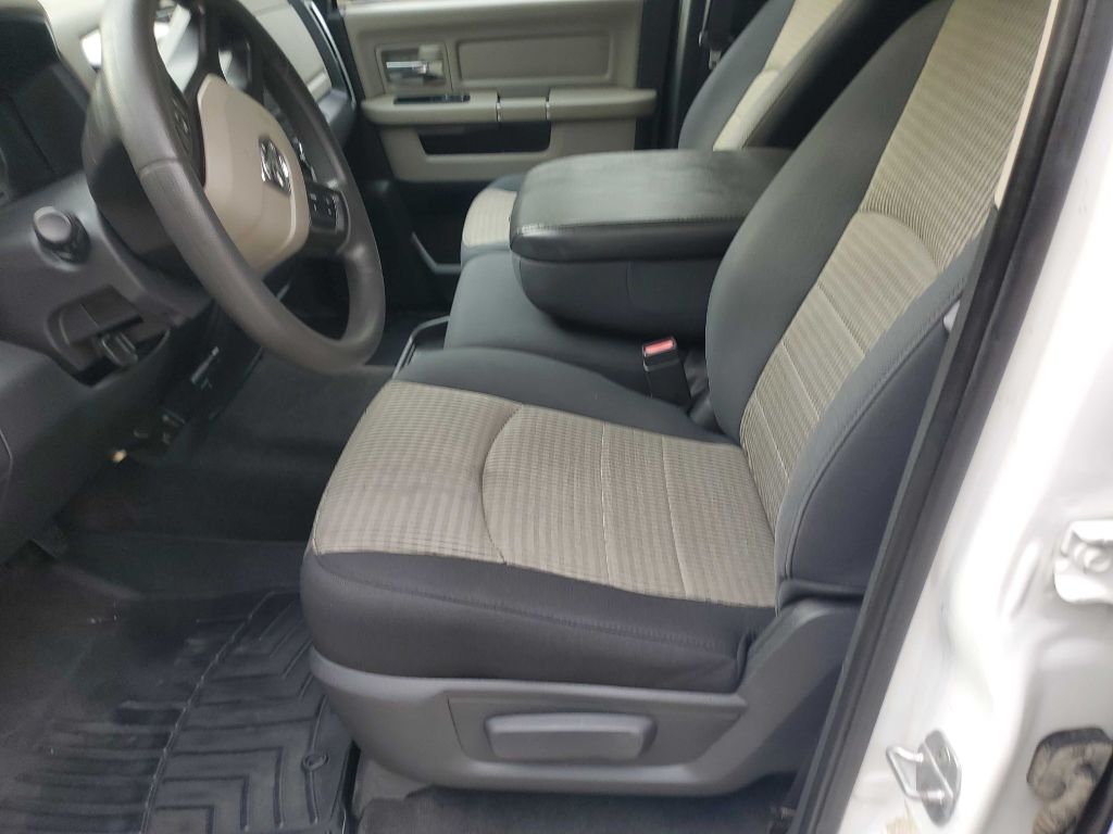 Photo 23 of this DODGE RAM 1500