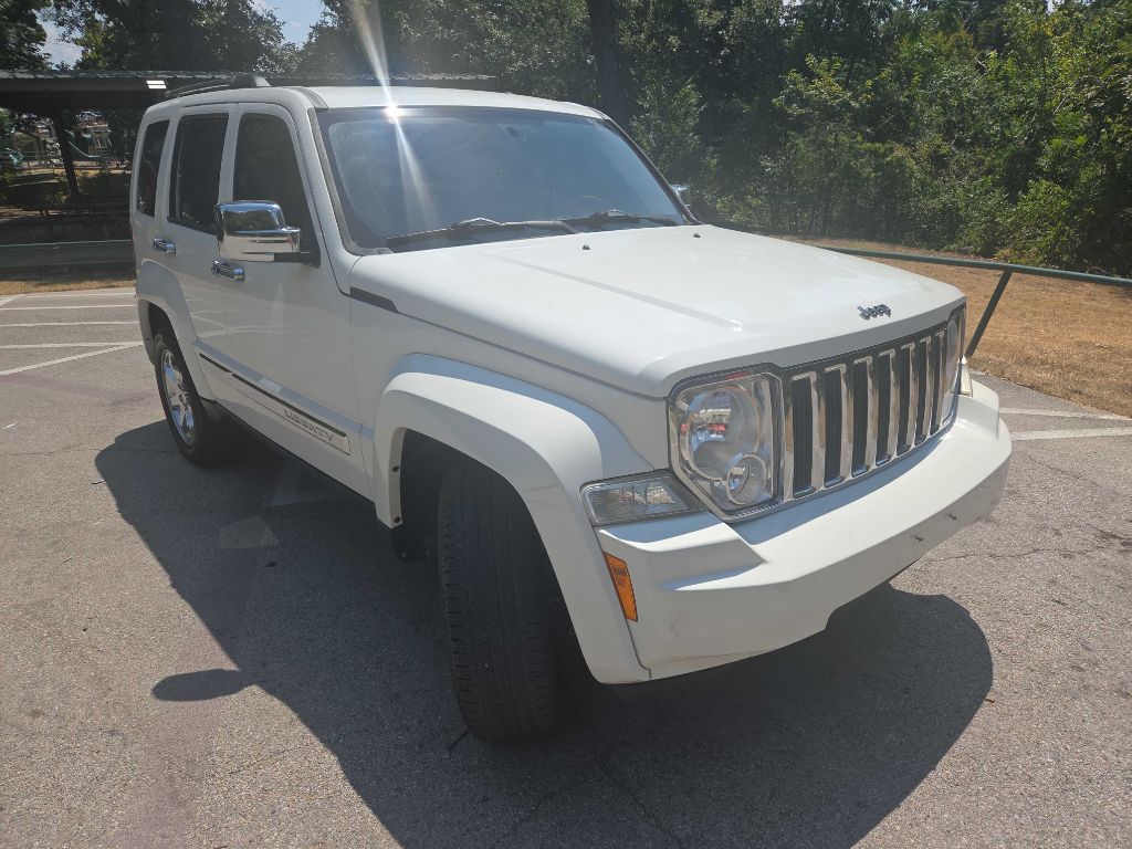 Photo 8 of this JEEP LIBERTY