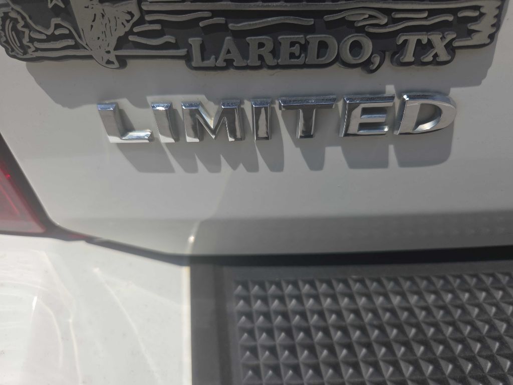 Photo 18 of this JEEP LIBERTY