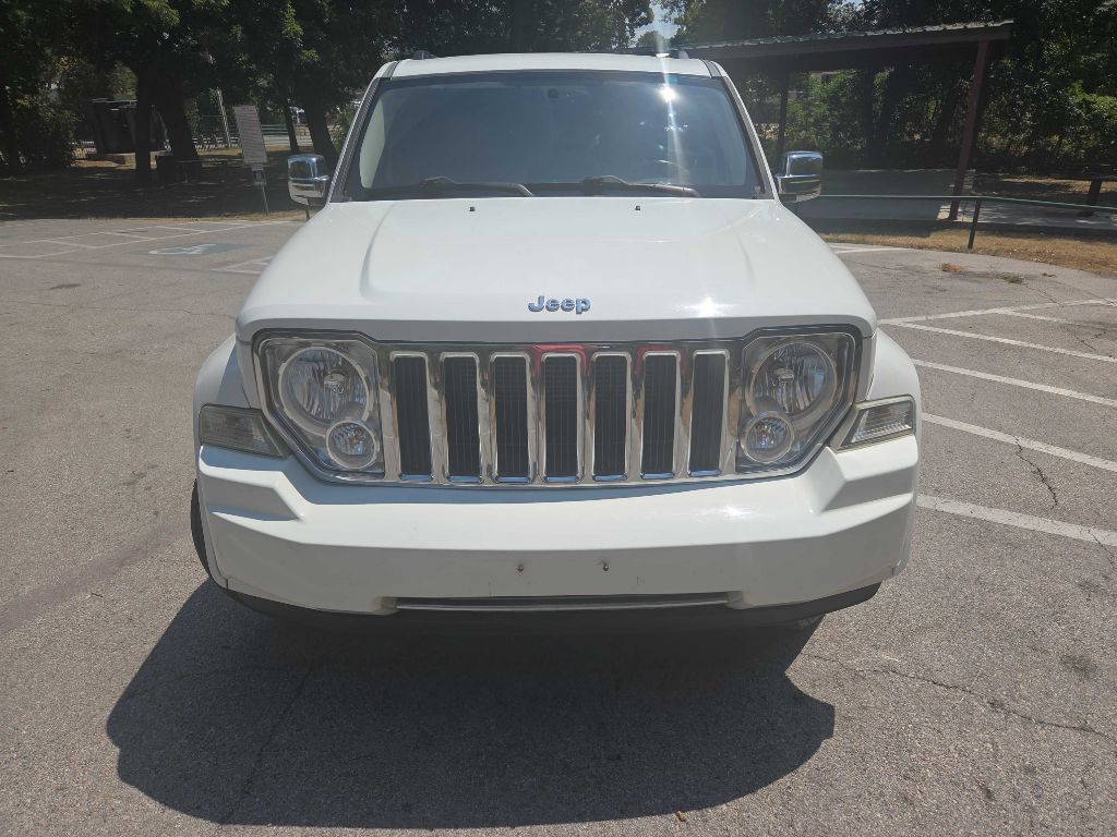 Photo 9 of this JEEP LIBERTY