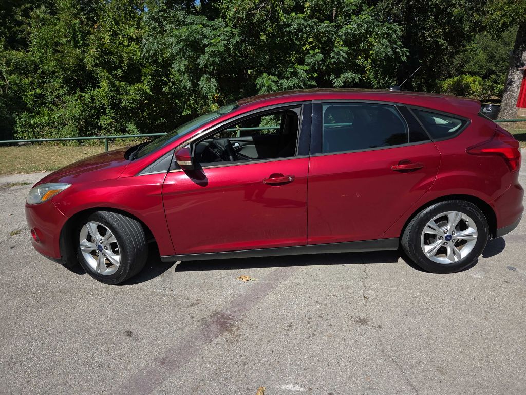Photo 3 of this FORD FOCUS