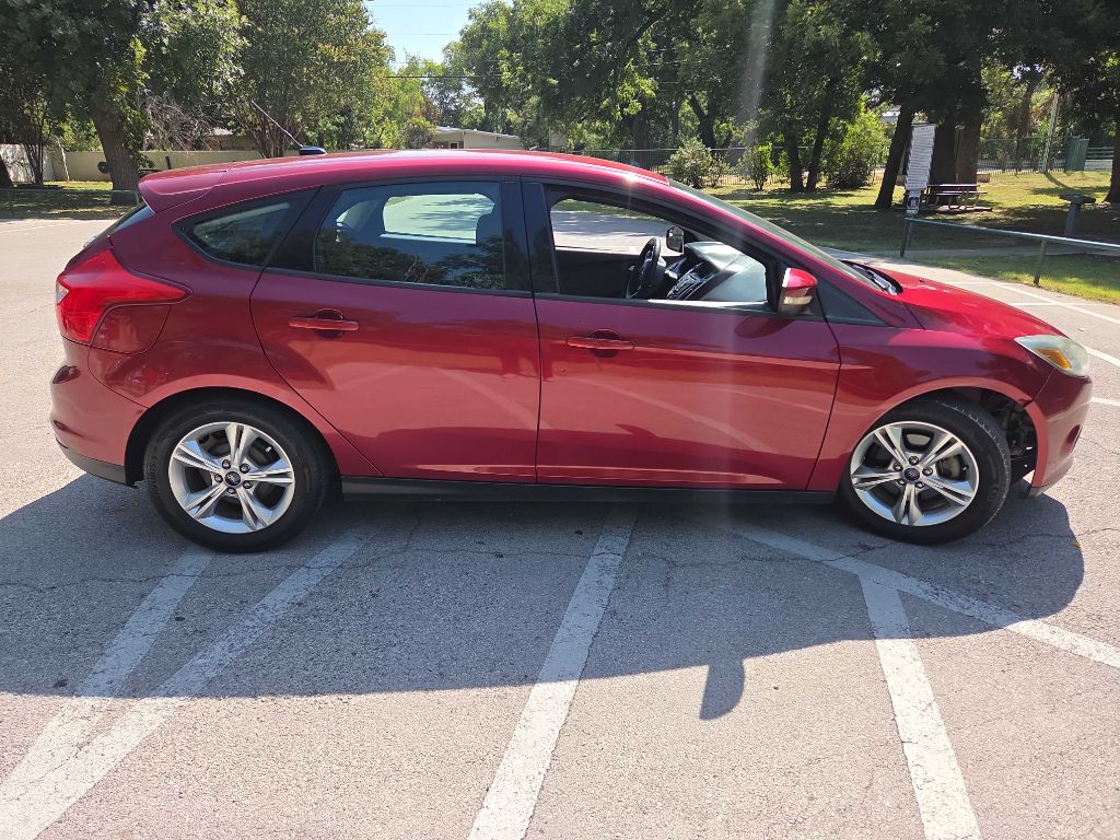 Photo 7 of this FORD FOCUS