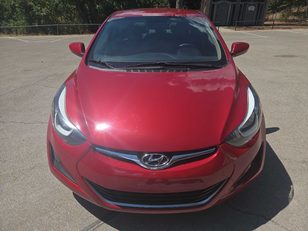 Photo 9 of this HYUNDAI ELANTRA