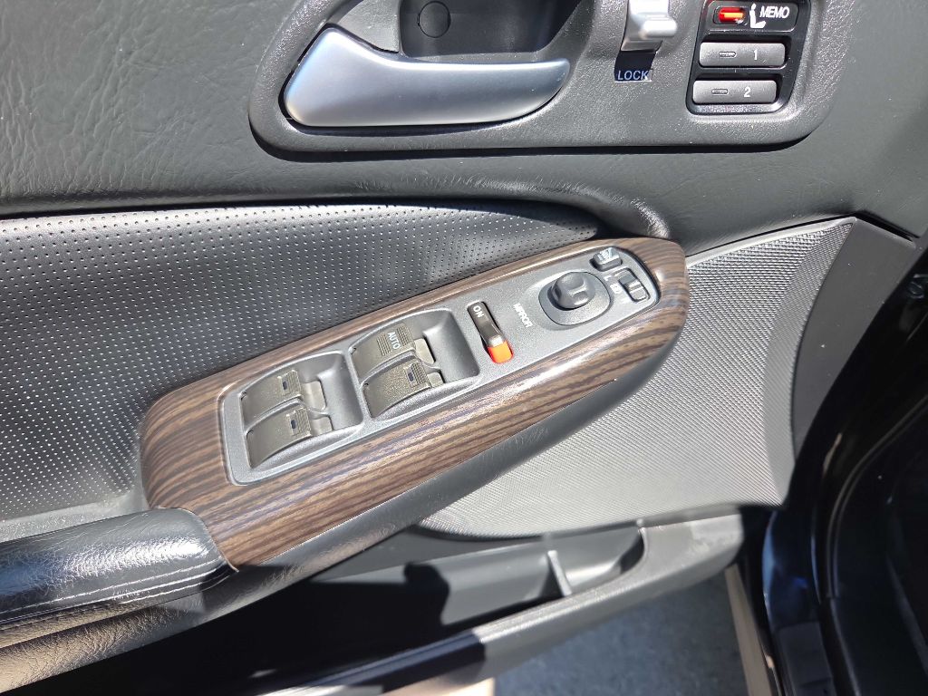 Photo 17 of this ACURA MDX