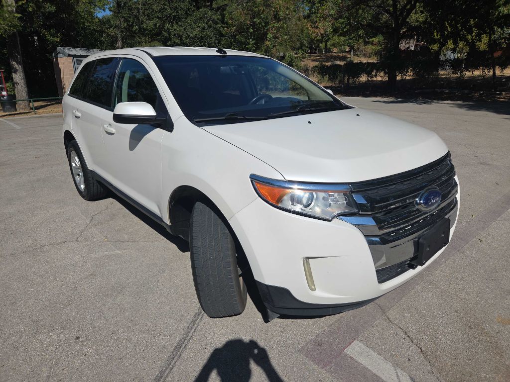 Photo 8 of this FORD EDGE