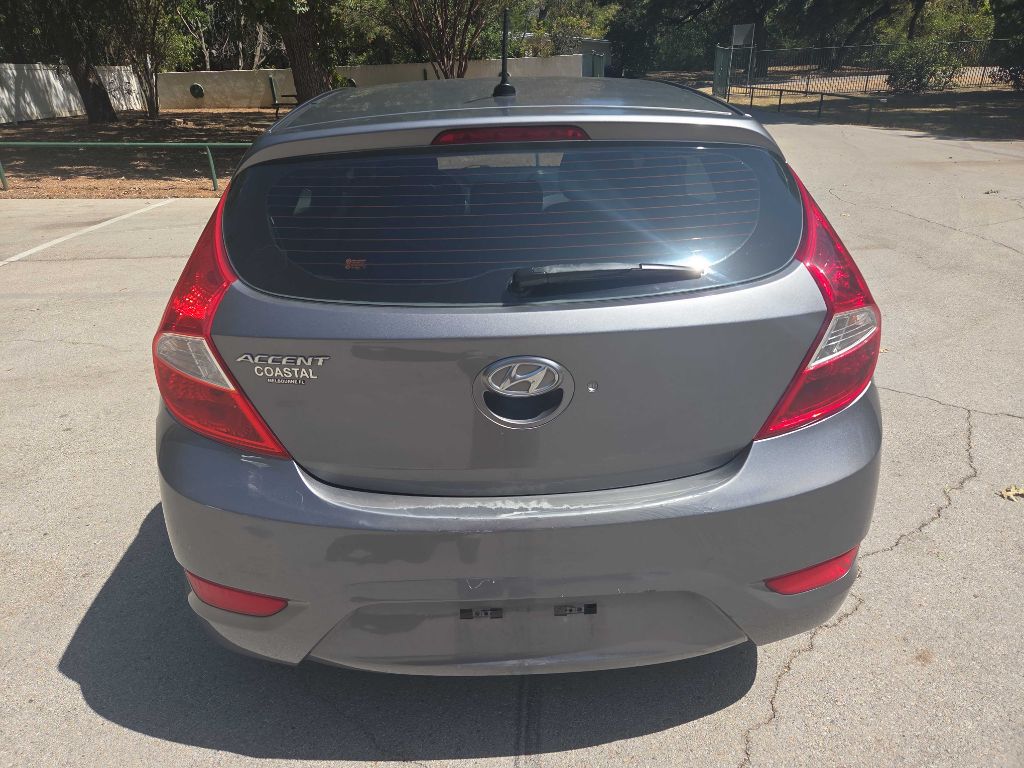 Photo 5 of this HYUNDAI ACCENT