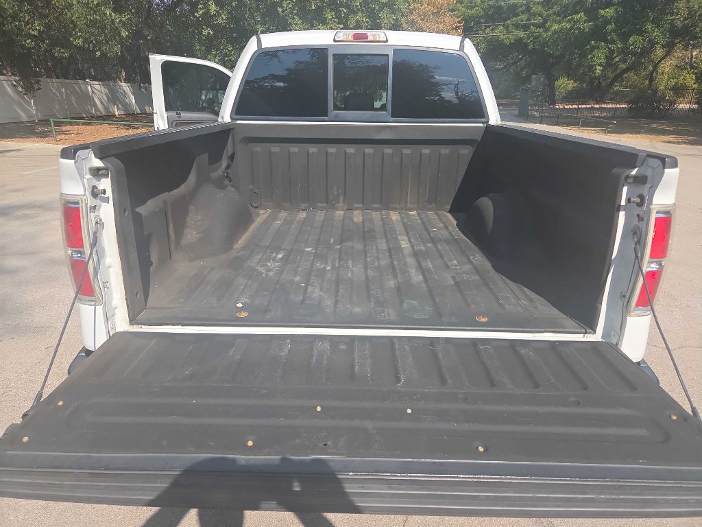 Photo 30 of this FORD F150