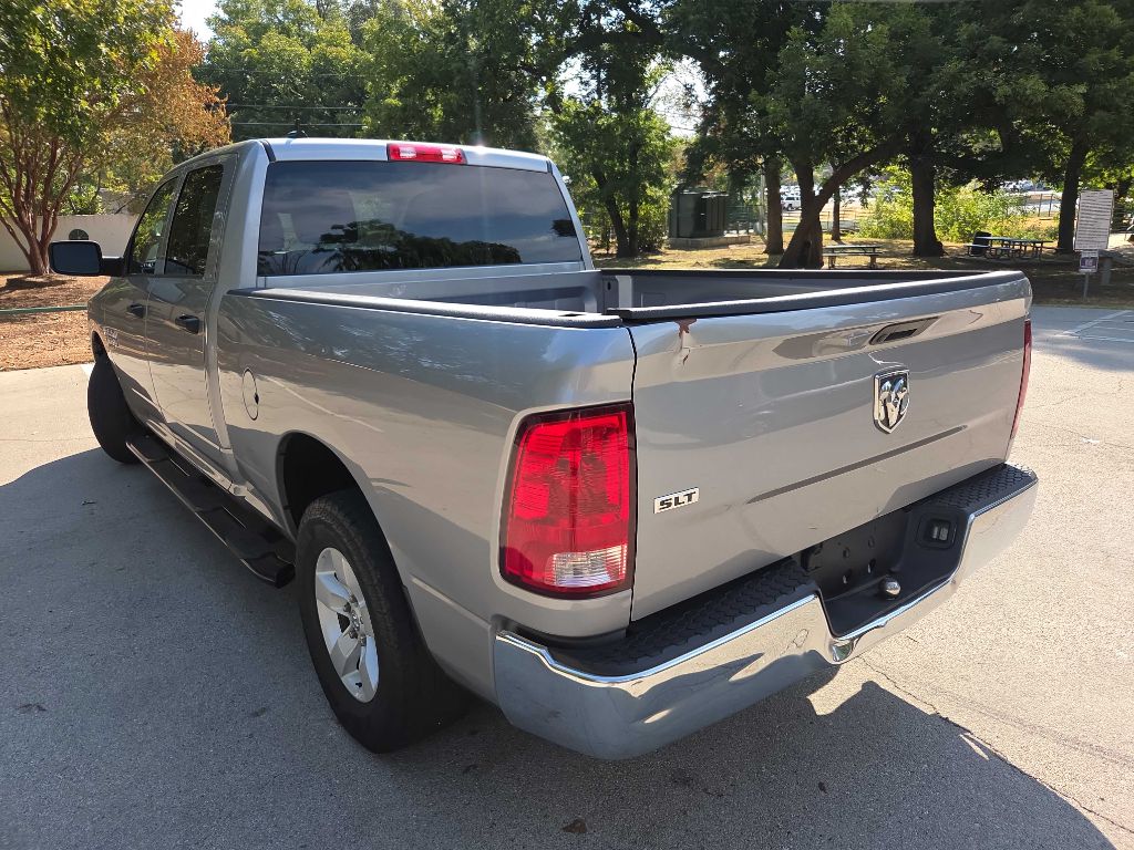 Photo 4 of this RAM 1500 CLASSIC