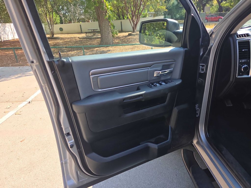 Photo 20 of this RAM 1500 CLASSIC