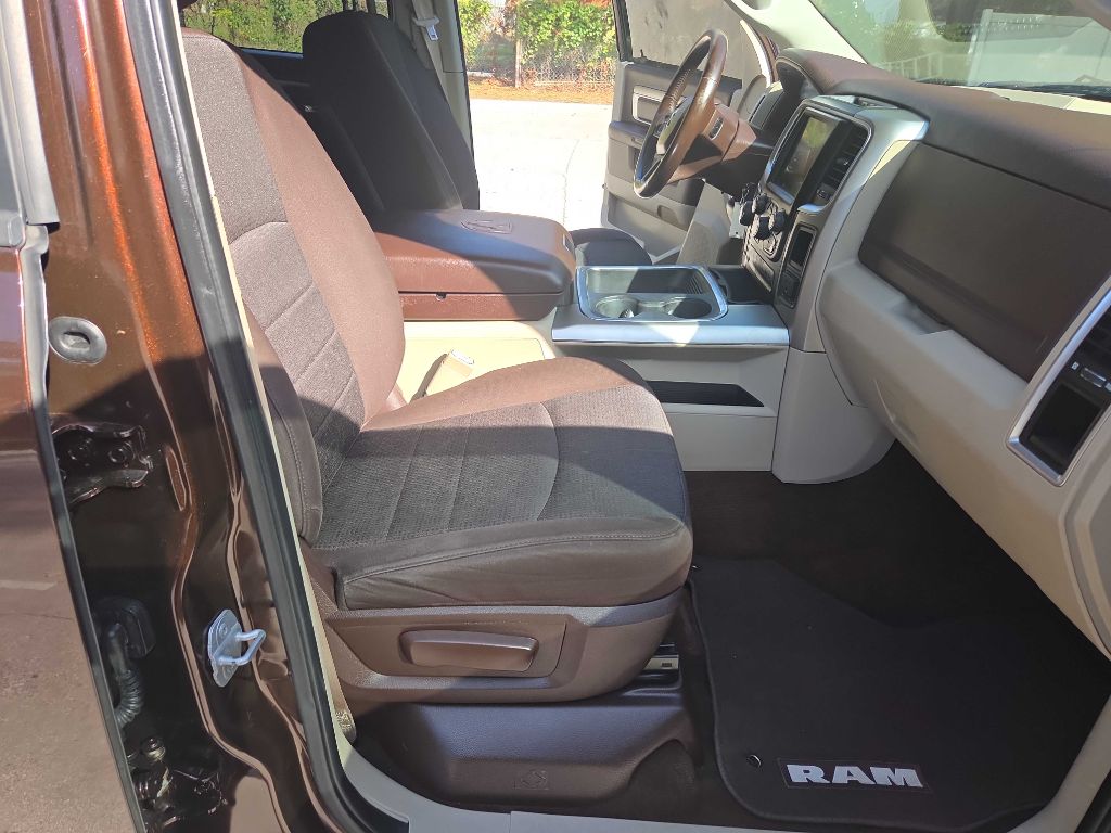 Photo 35 of this RAM 1500