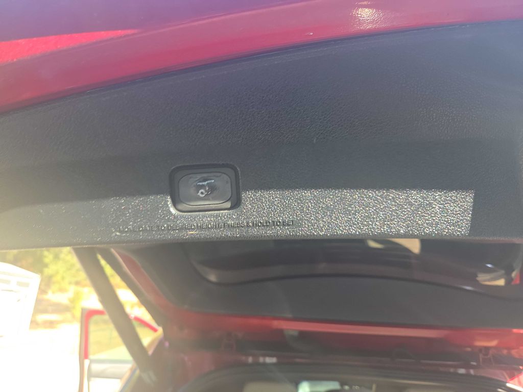 Photo 23 of this FORD EXPLORER