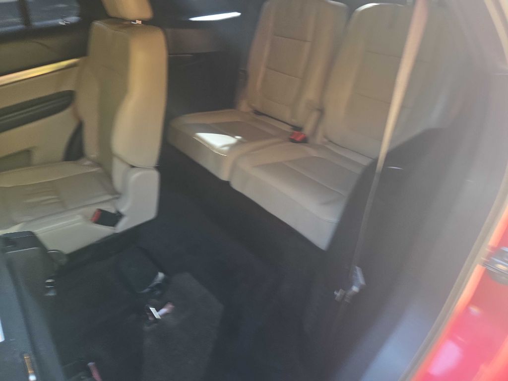 Photo 20 of this FORD EXPLORER