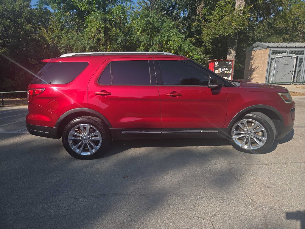 Photo 7 of this FORD EXPLORER
