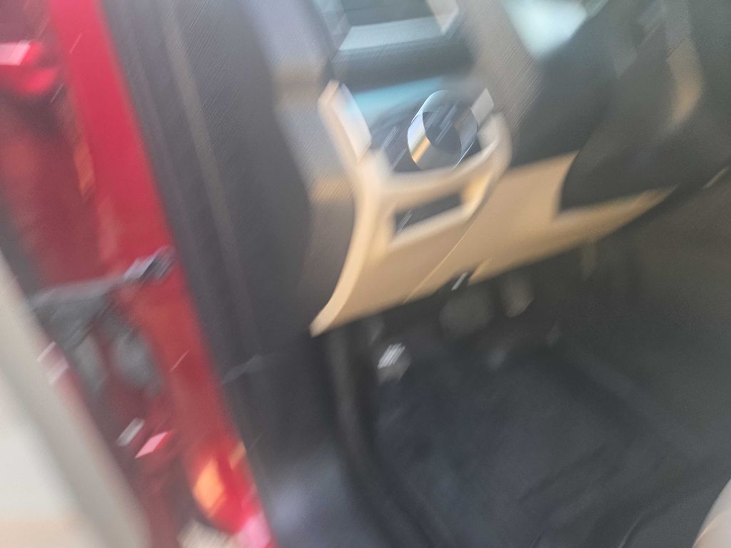 Photo 29 of this FORD EXPLORER