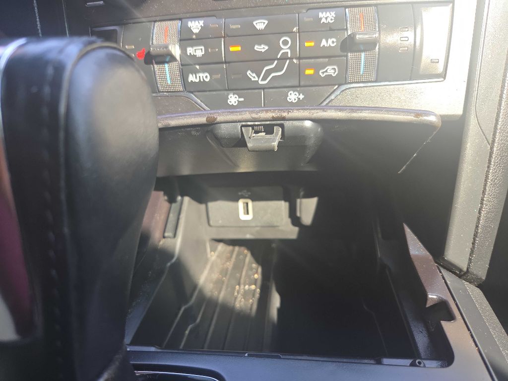 Photo 35 of this FORD EXPLORER