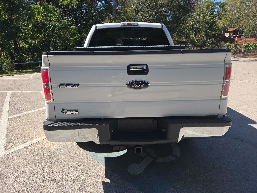 Photo 5 of this FORD F150