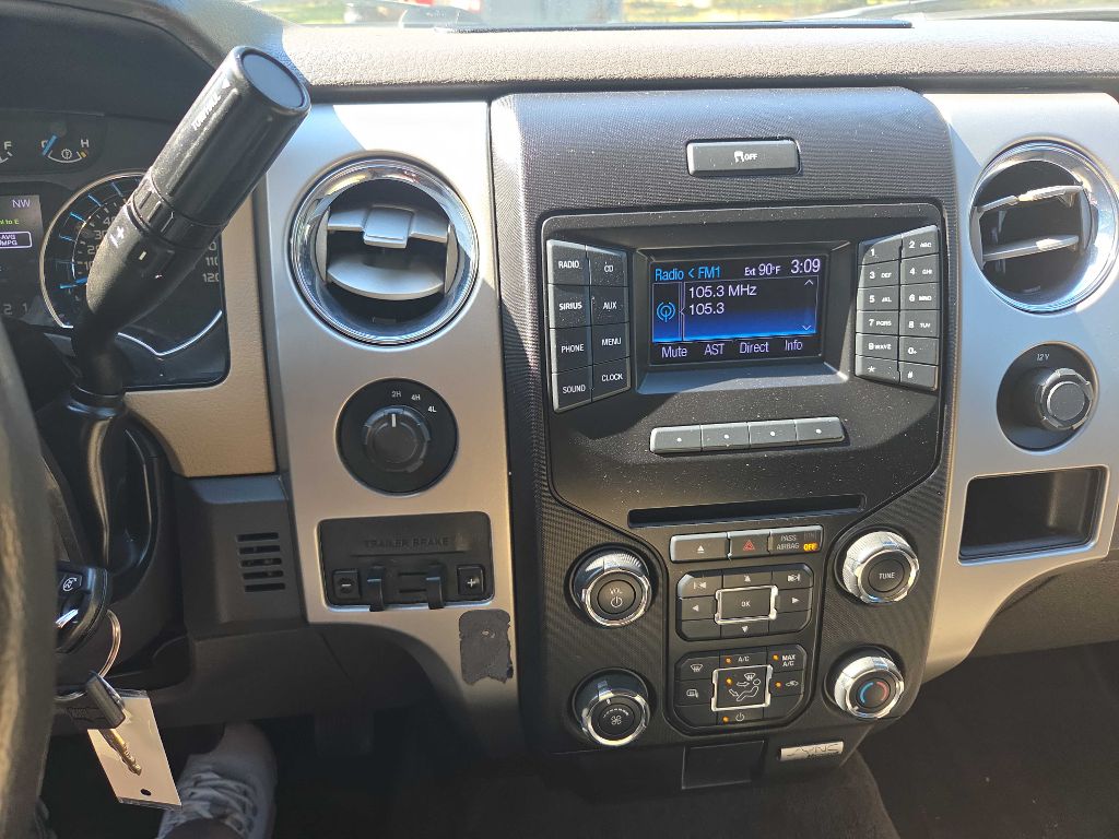 Photo 38 of this FORD F150