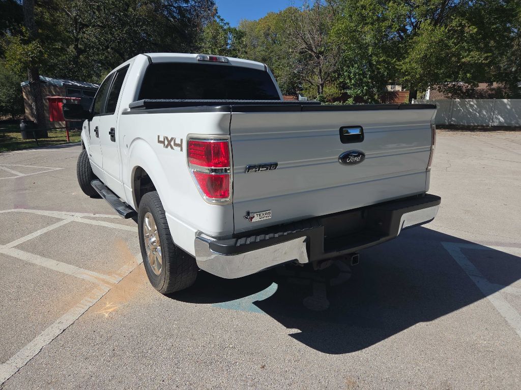 Photo 4 of this FORD F150