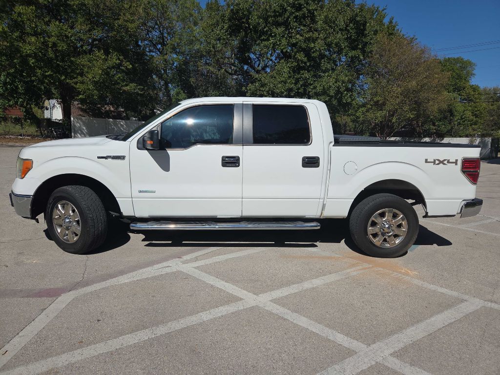 Photo 3 of this FORD F150