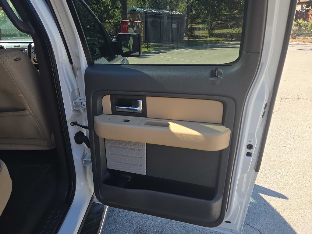 Photo 28 of this FORD F150
