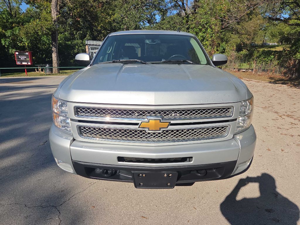 Photo 8 of this CHEVROLET SILVERADO 1500