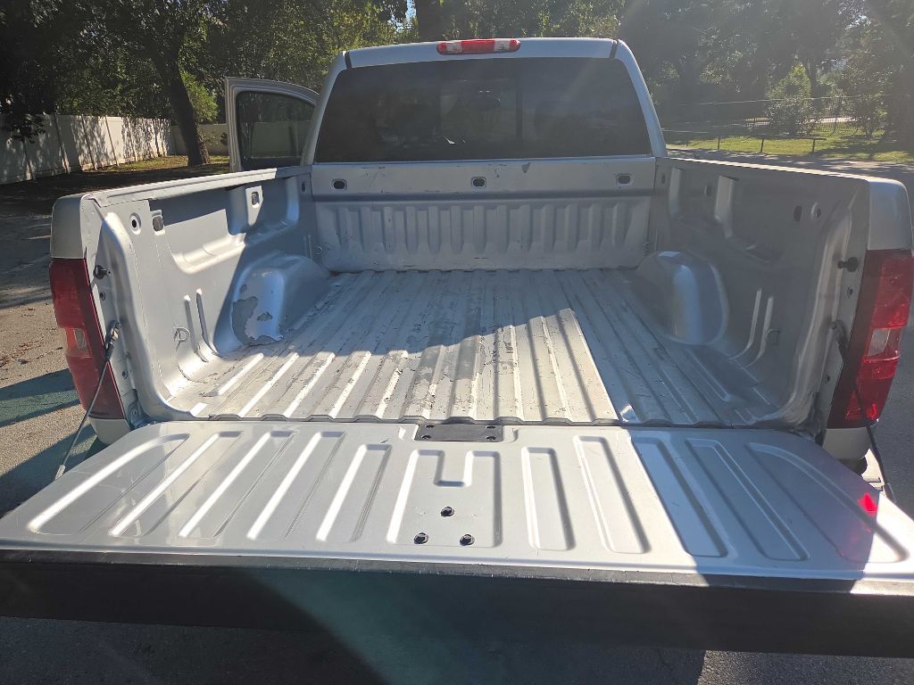 Photo 18 of this CHEVROLET SILVERADO 1500