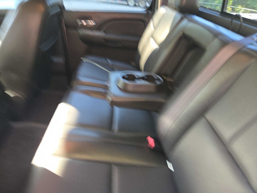 Photo 23 of this CHEVROLET SILVERADO 1500