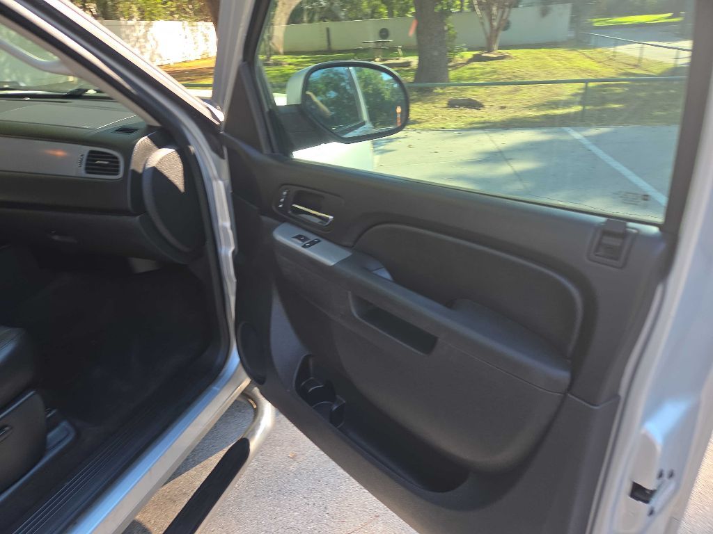 Photo 27 of this CHEVROLET SILVERADO 1500