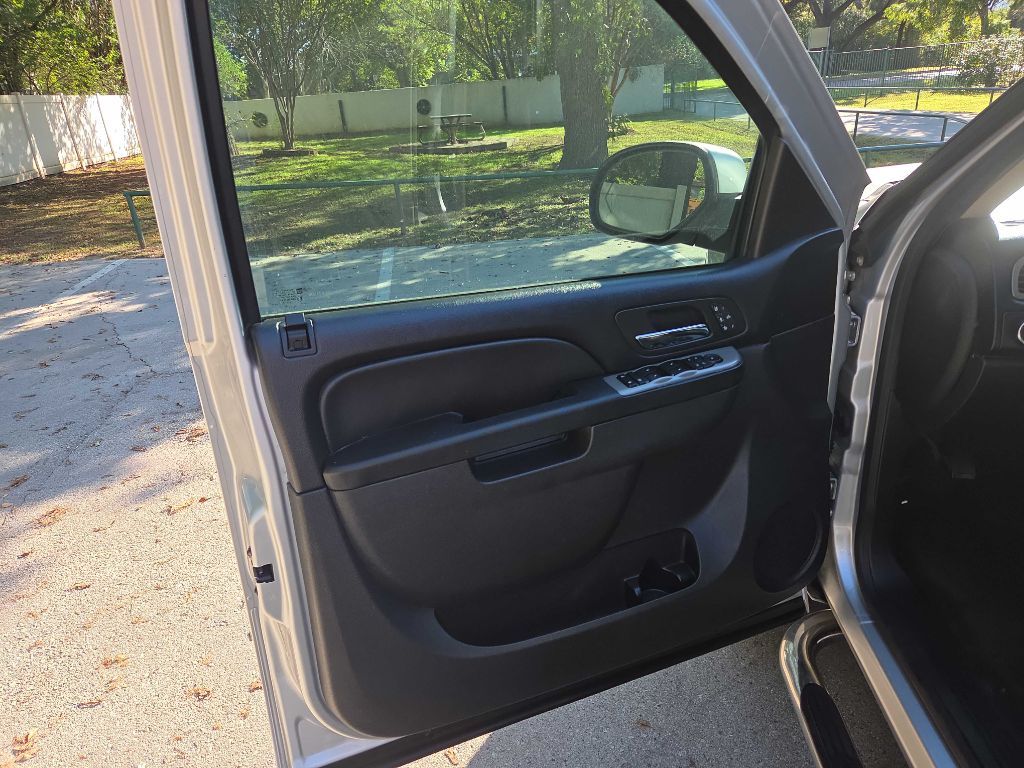 Photo 19 of this CHEVROLET SILVERADO 1500