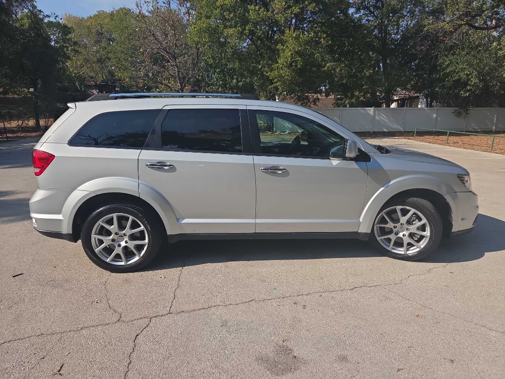 Photo 7 of this DODGE JOURNEY