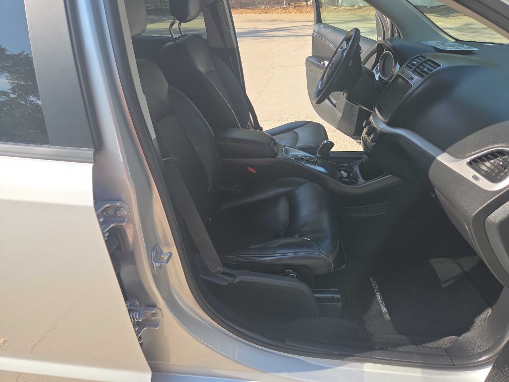 Photo 26 of this DODGE JOURNEY