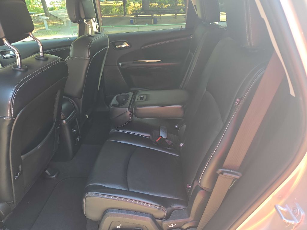 Photo 18 of this DODGE JOURNEY