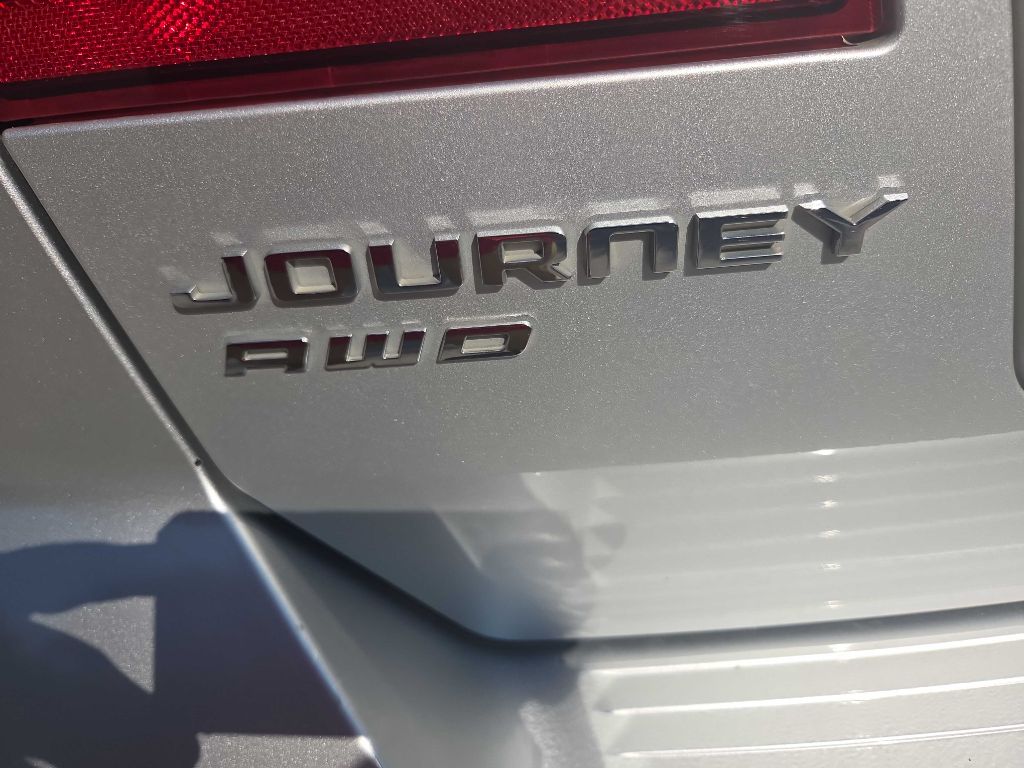 Photo 13 of this DODGE JOURNEY
