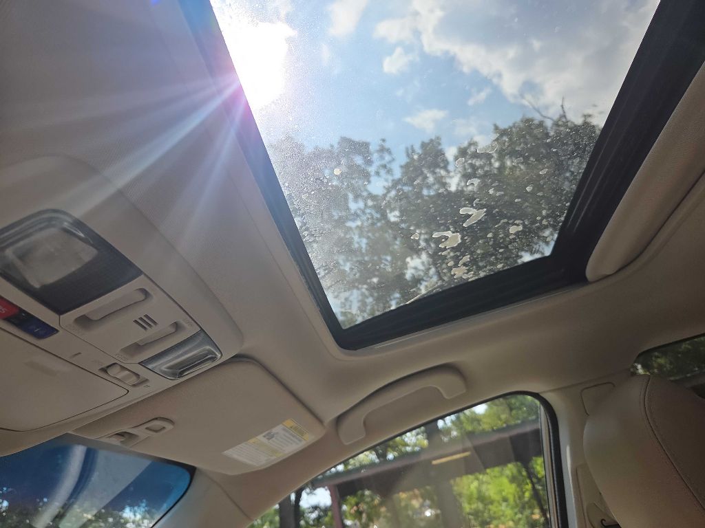 Photo 36 of this SUBARU OUTBACK