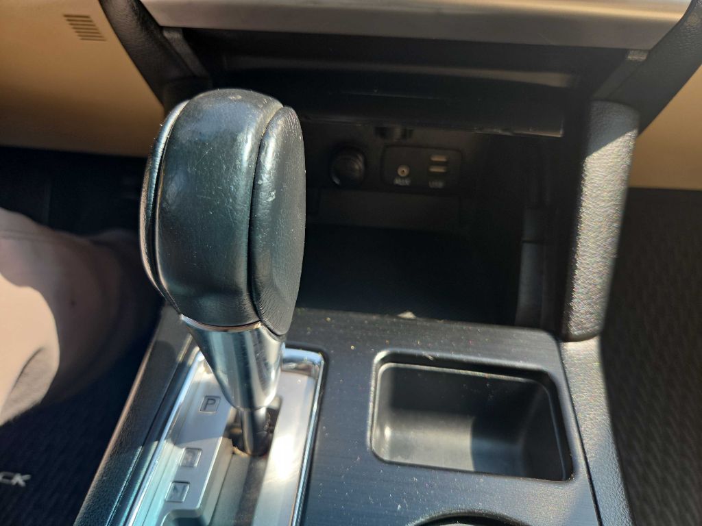 Photo 33 of this SUBARU OUTBACK