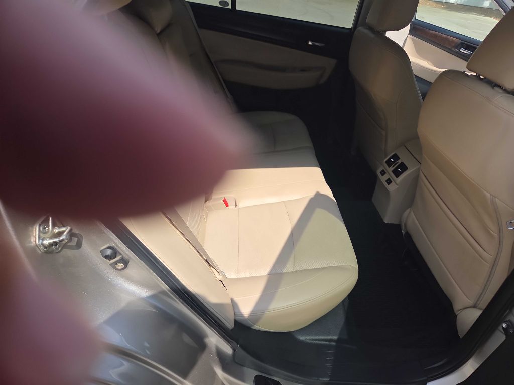 Photo 27 of this SUBARU OUTBACK