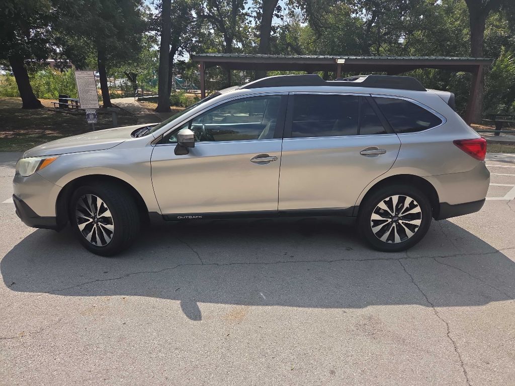 Photo 3 of this SUBARU OUTBACK