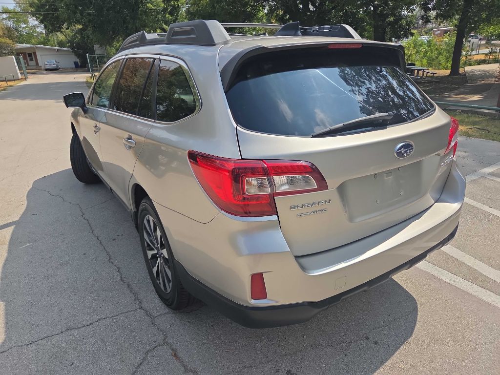 Photo 4 of this SUBARU OUTBACK