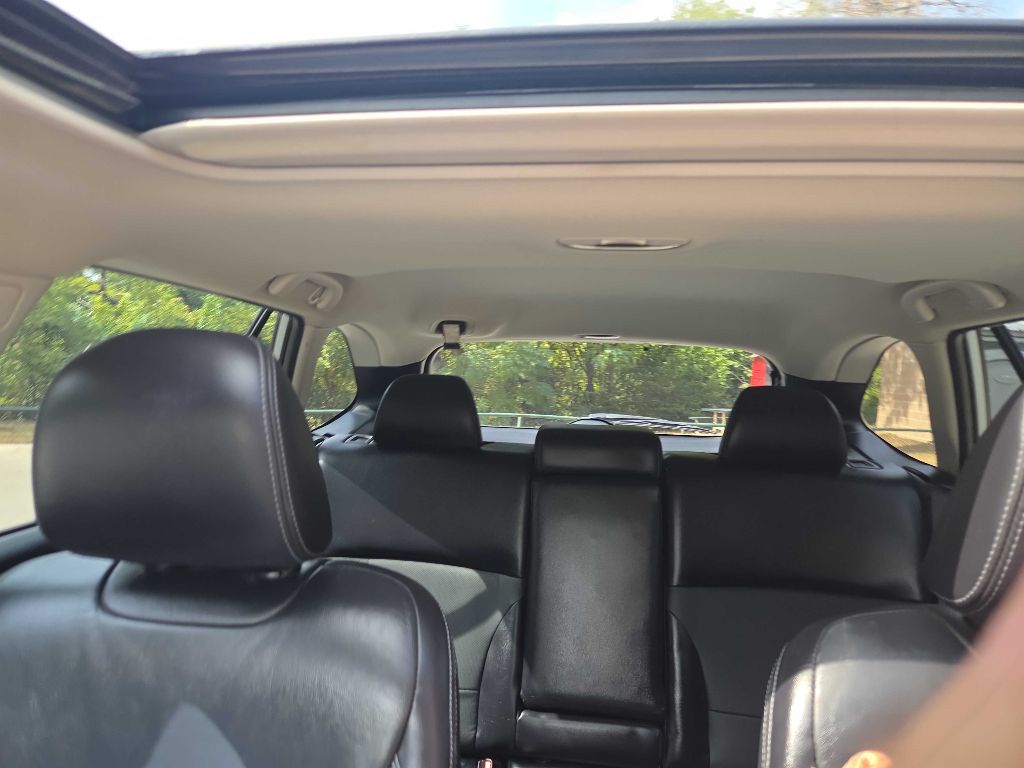 Photo 39 of this SUBARU OUTBACK