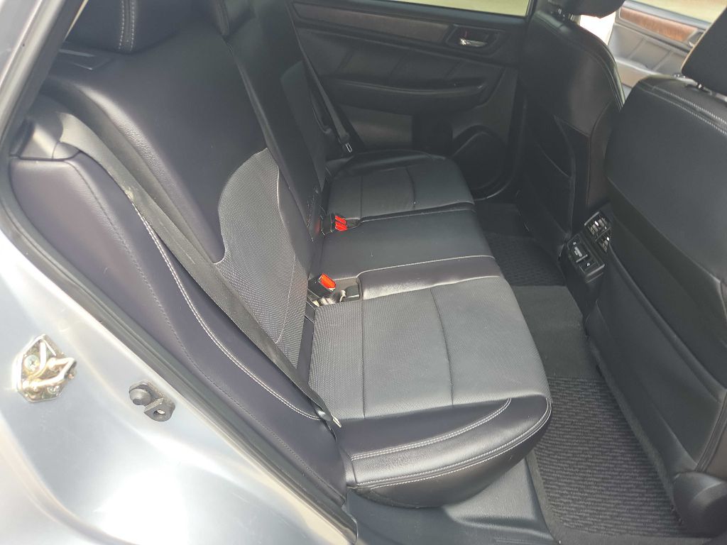Photo 28 of this SUBARU OUTBACK